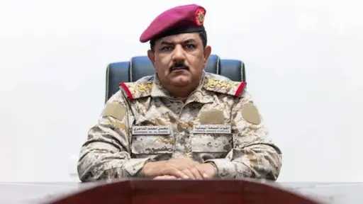 وزير الدفاع اليمني يشيد بدعم السعودية لاستقرار البلاد ويطالب بسحب قوات الانتقالي من حضرموت والمهرة