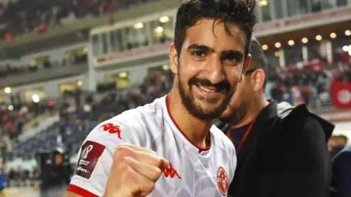 محمد علي بن رمضان يطمئن جماهير الأهلي وتونس... محمد علي بن رمضان يطمئن جماهير الأهلي وتونس على إصابته قبل مواجهات أمم إفريقيا