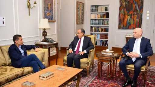 وزير الخارجية يلتقي الإعلامي الأمريكي ”فريد زكريا”