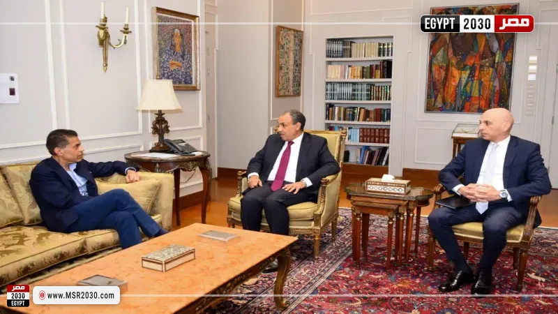 وزير الخارجية والإعلامي الأمريكي فريد زكريا