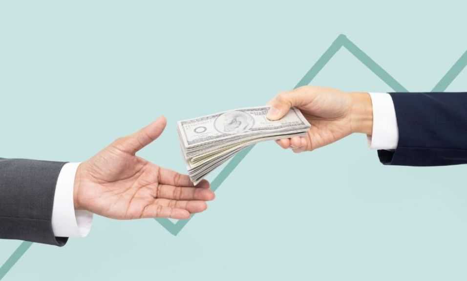 حركة المدفوعات في منصات اللعب أسرع من إجراءات الامتثال في كثير من البنوك