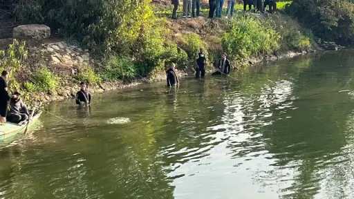 استخراج جثمان رضيع بعد اختطافه وإلقائه في ترعة... استخراج جثمان رضيع بعد اختطافه وإلقائه في ترعة بالدقهلية