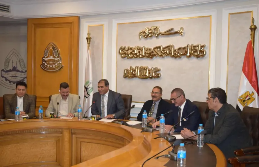 شعبة الساعات تبحث تعاونا جديدا مع مديرية التموين بالقاهرة لزيادة استقرار السوق
