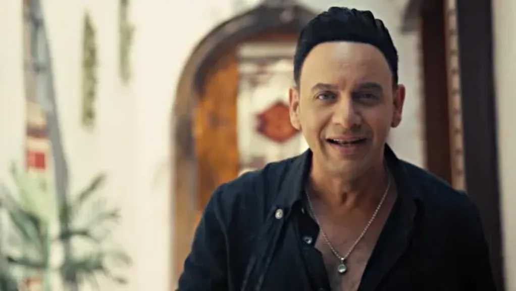 مصطفى قمر يطرح أغنية جديدة ضمن ألبومه «قمر 25» ويواصل خطة طرح الأغاني على فترات