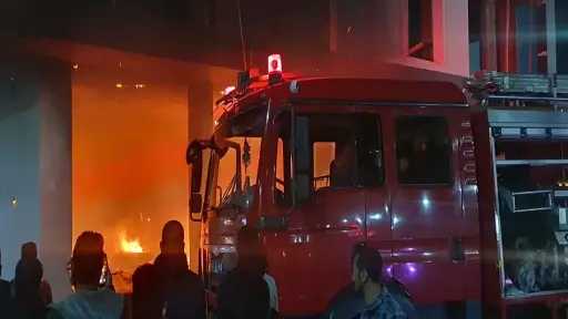 حريق محل قطع غيار دراجات نارية فى المرج