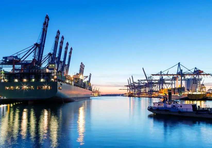 أستاذ نقل: مصر حققت إنجازات في قطاع الموانىء والنقل البحري المصري