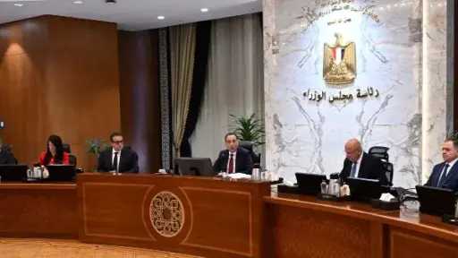 رئيس الوزراء: تنقية قواعد البيانات الخاصة بالمستفيدين من منظومتي السلع التموينية والخبز