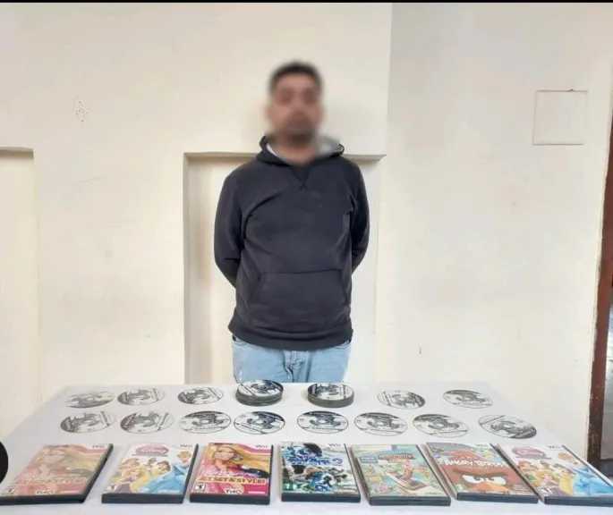 ضبط  محلين بالقاهرة لبيع ألعاب إلكترونية مقلدة بدون ترخيص