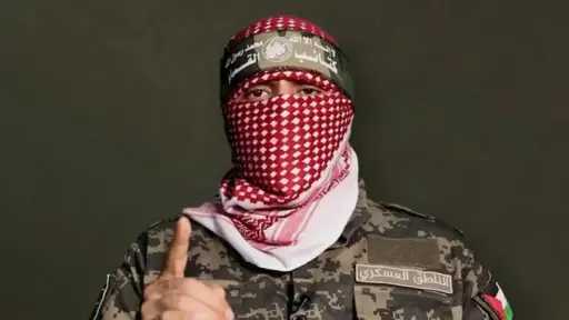 بينها صورة إصابته واستشهاده ووجود بقايا منه.. عائلة أبو عبيدة تنفي معلومات أثيرت عن متحدث القسام