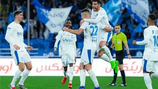 الهلال يفرض كلمته ويهزم الخلود بثلاثية في الدوري... الهلال يفرض كلمته ويهزم الخلود بثلاثية في الدوري السعودي