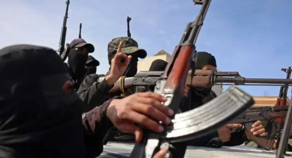 قيادي في حماس: الحديث عن تسليم سلاح الحركة قفزة في الهواء في ظل عدم وفاء الاحتلال بالتزاماته