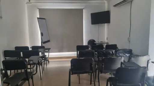 ضبط مدير كيان تعليمى ”بدون ترخيص” بالقاهرة متهم بالنصب والإحتيال على المواطنين