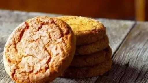 بسكويت الزنجبيل والقرفة بخطوات بسيطة وسهلة بسكويت الزنجبيل والقرفة بخطوات بسيطة وسهلة