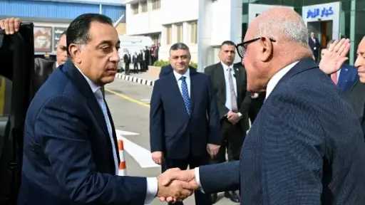 مدبولي: مشروعات التطوير في مصنع ”سيماف” تمثل منظومة... مدبولي: مشروعات التطوير في مصنع ”سيماف” تمثل منظومة متكاملة لتوطين صناعة النقل في مصر