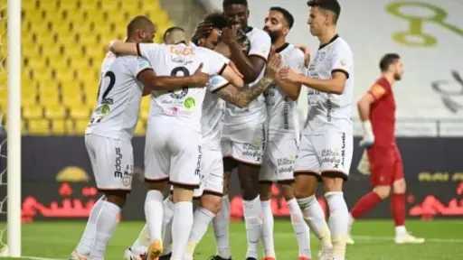 من حلم المنافسة إلى شبح الهبوط.. الشباب السعودي في مهب العاصفة