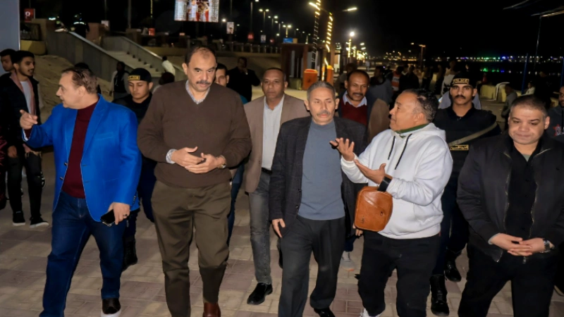 جانب من جولة المحافظ