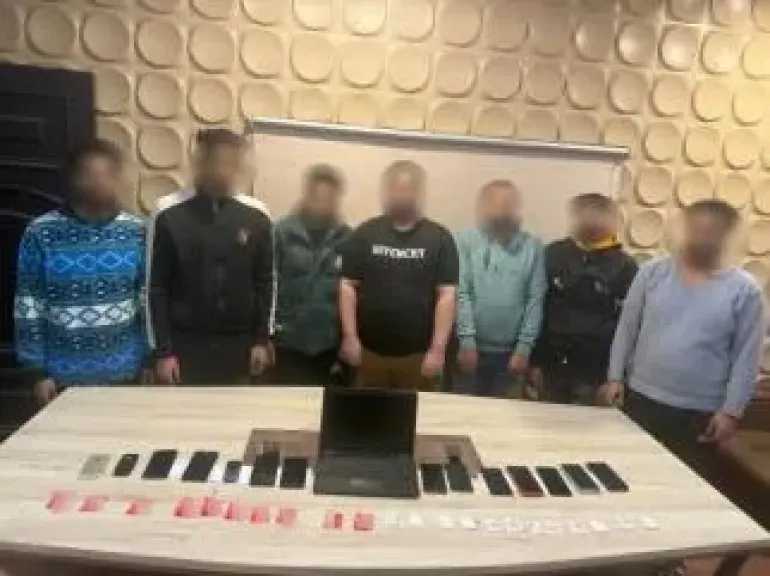 الداخلية تضبط تشكيل عصابى للنصب على المواطنين عبر مواقع التواصل