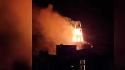 حريق يدمر كنيسة فوندل بوسط أمستردام ليلة رأس السنة