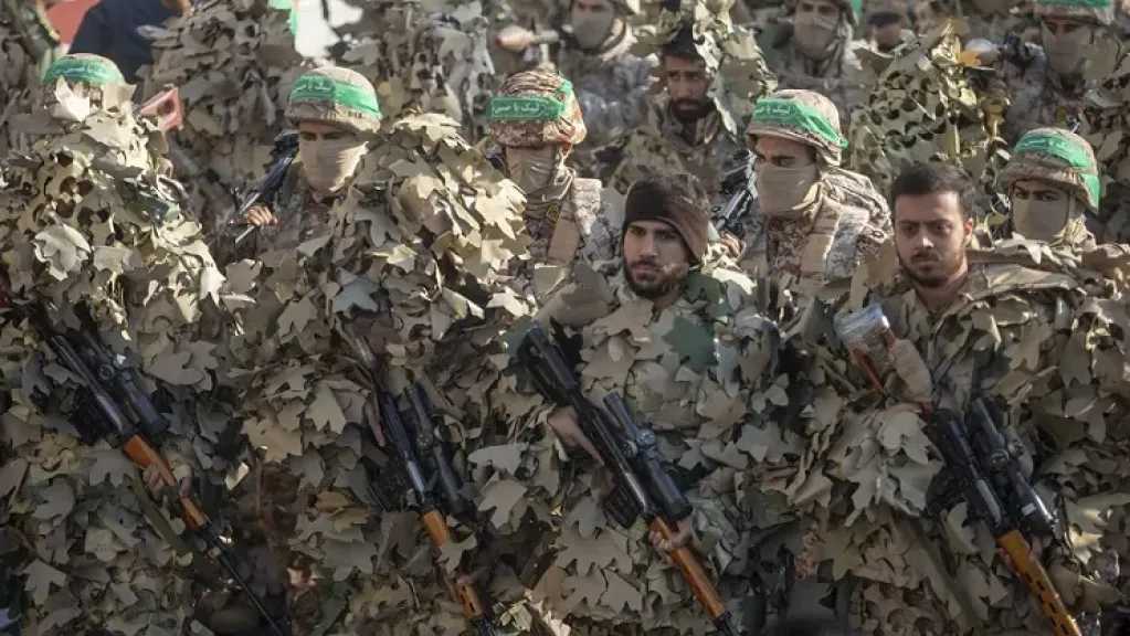 مقتل عنصر من قوات البسيج الإيرانية خلال مواجهات مع محتجين