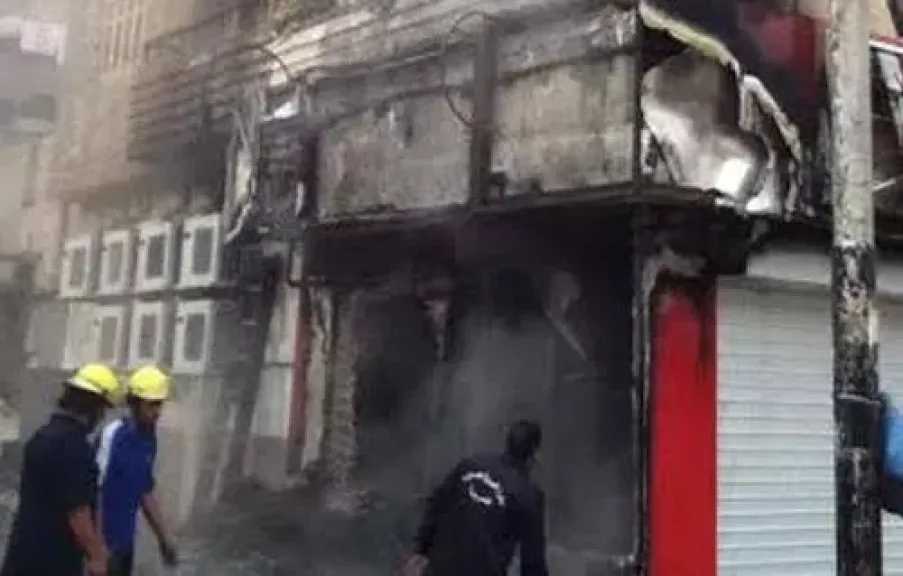 السيطرة على حريق مطعم شهير في المحلة دون إصابات