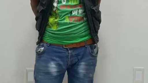 ضبط بائع متجول لوح بسلاح أبيض في سوق بالبحيرة بعد تداول فيديو