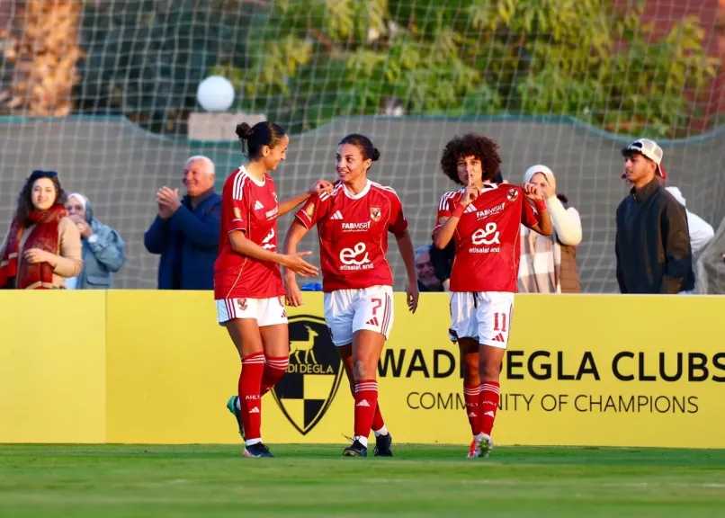 كرة القدم النسائية| «لوبوف» يعلن تشكيل الأهلي لمباراة مودرن سبورت في الدوري