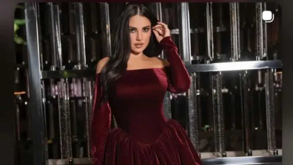 ُدرة تكشف شخصيتها الجديدة في «علي كلاي» وتخطف الأنظار بإطلالة حمراء جذابة