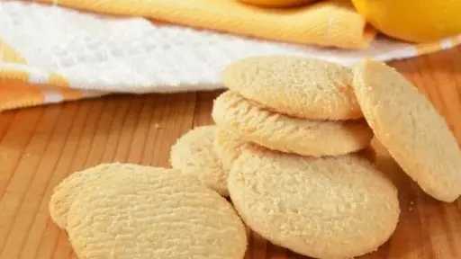 طريقة عمل بسكويت الشاى الهش طريقة عمل بسكويت الشاى الهش