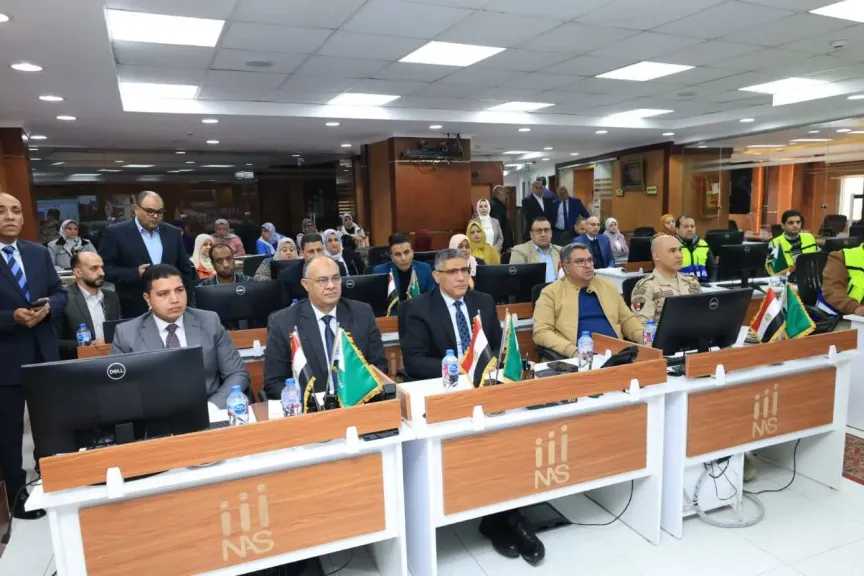 محافظ الجيزة يتابع أعمال فتح لجان جولة إعادة انتخابات مجلس النواب بـ 6 دوائر