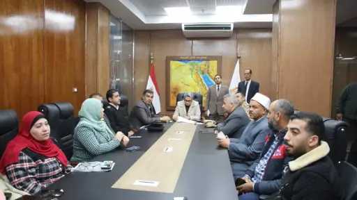 نائب محافظ الوادي الجديد تتابع انتظام بدء لجان... نائب محافظ الوادي الجديد تتابع انتظام بدء لجان انتخابات مجلس النواب بالدائرة الثانية