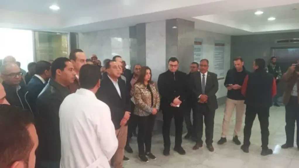 مدبولي يتفقد مجمع الأقصر الطبي للاطمئنان على مستوى الخدمات المقدمة للمواطنين