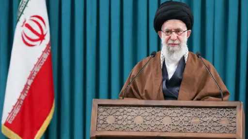 خامنئي يرد على تهديدات ترامب: إيران لن تستسلم... خامنئي يرد على تهديدات ترامب: إيران لن تستسلم ويطالب بوقف «أعمال الشغب»