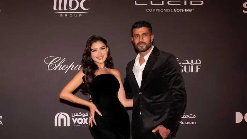 ”شالها بين ذراعه”.. محمد سامي يتصدر تريند جوجل قبل ظهوره مع مي عمر في ”ليلة فونطاستيك”