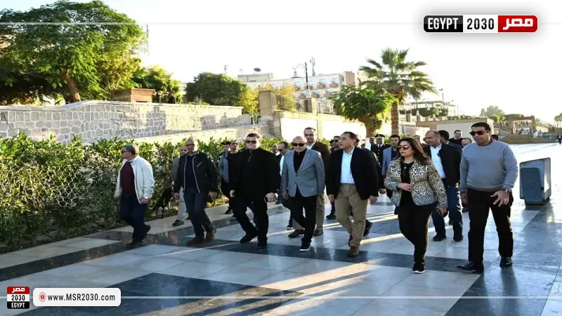 رئيس الوزراء يتفقد أعمال تطوير كورنيش النيل بالأقصر