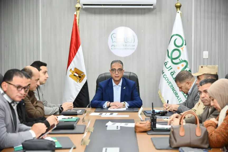 محافظ الفيوم يتابع أعمال فتح وانتظام لجان التصويت باليوم الثاني من جولة الإعادة لانتخابات مجلس النواب