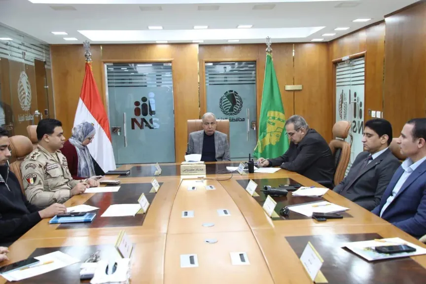 محافظ المنيا يتابع جولة الإعادة بانتخابات النواب