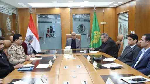 محافظ المنيا يتابع من مركز السيطرة انتظام التصويت... محافظ المنيا يتابع من مركز السيطرة انتظام التصويت في اليوم الثاني لجولة إعادة انتخابات مجلس النواب