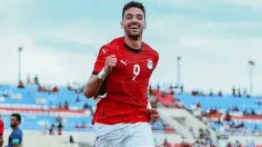 الأهلي يوقع عقوبة مشددة على طاهر محمد طاهر... الأهلي يوقع عقوبة مشددة على طاهر محمد طاهر بخصم 50% من راتبه بعد الطرد في كأس مصر