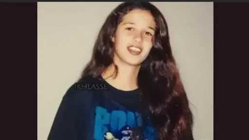 ياسمين عبدالعزيز تشارك جمهورها صورة نادرة من طفولتها... ياسمين عبدالعزيز تشارك جمهورها صورة نادرة من طفولتها وتثير تفاعل المتابعين