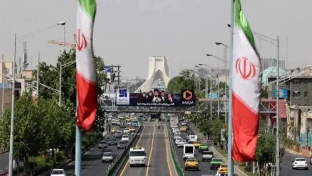 إيران تفرض قيودا على الإنترنت وسط احتجاجات واسعة