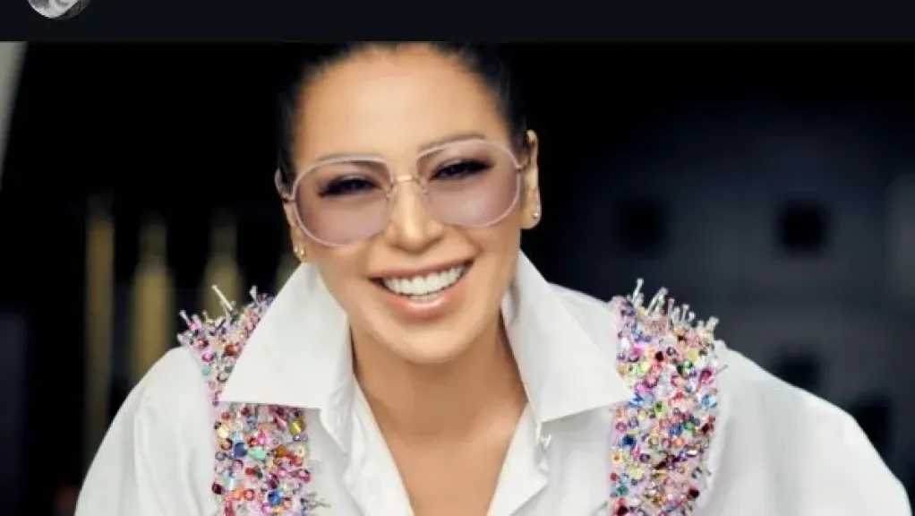 لقاء الخميسي تشارك جمهورها رسالة إيجابية مع بداية العام الجديد وتوضح دور المرأة في الأسرة