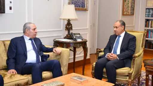 وزير الخارجية يبحث مع نائب رئيس فلسطين تطورات... وزير الخارجية يبحث مع نائب رئيس فلسطين تطورات الأوضاع في غزة والضفة الغربية