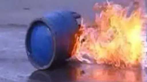 إصابة شابين بحروق إثر اشتعال أسطوانة غاز في... إصابة شابين بحروق إثر اشتعال أسطوانة غاز في ورشة بالدقهلية