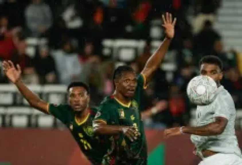 الكاميرون تتخطى جنوب إفريقيا وتتأهل لمواجهة المغرب في ربع نهائي أمم إفريقيا