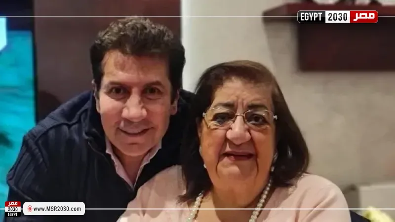 هاني رمزي ووالدته