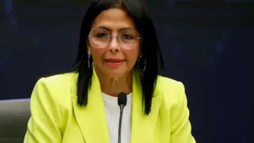 رئيسة فنزويلا المؤقتة تدعو ترامب إلى التعاون وإقامة... رئيسة فنزويلا المؤقتة تدعو ترامب إلى التعاون وإقامة علاقات محترمة