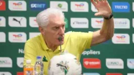 مدرب جنوب إفريقيا يفتح النار بعد الخروج: الفرص... مدرب جنوب إفريقيا يفتح النار بعد الخروج: الفرص الضائعة كلفتنا الوداع