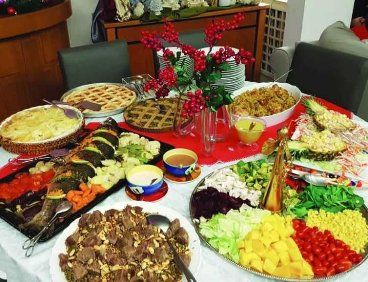 من الديك الرومي إلى الكحك.. وصفات متكاملة لسفرة عيد الميلاد المجيد