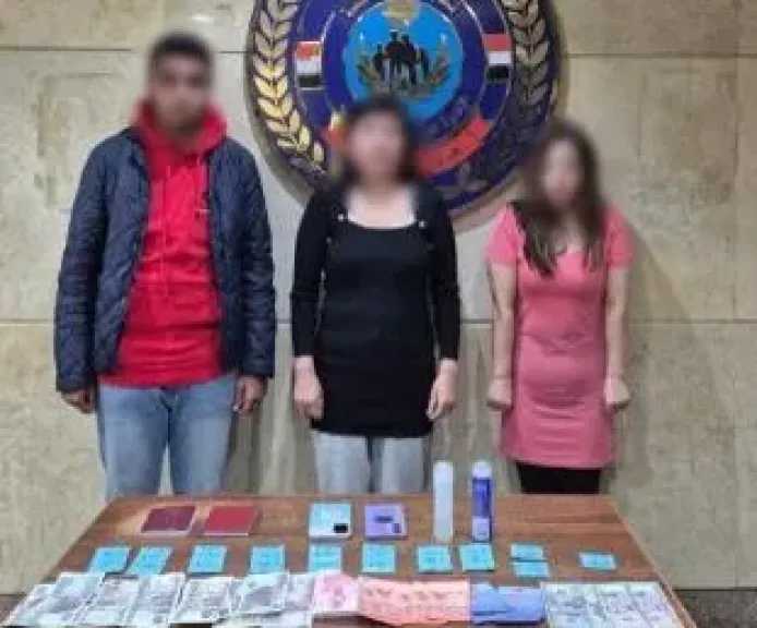 الشرطة تداهم شقة دعارة في المعادي