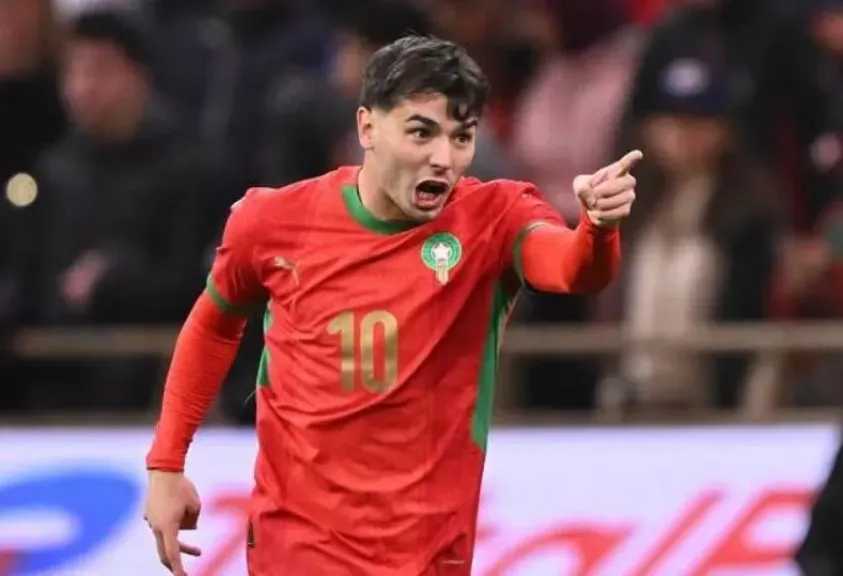 الركراكي يكشف كواليس الصرامة مع دياز: «أنا الأقسى عليه.. وأنتظر الأفضل»